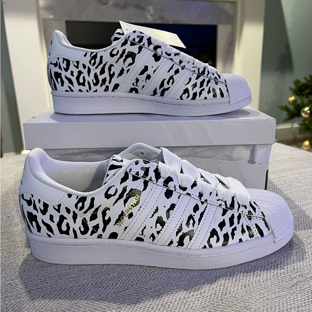 Adidas Women's Superstar Shoes (FV3451)  White // Black